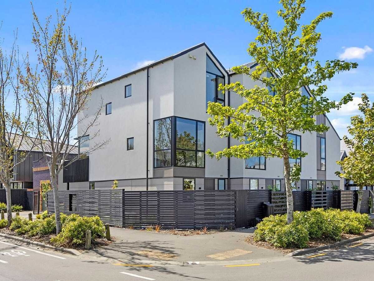 Lough Leane townhouses exterior road frontage